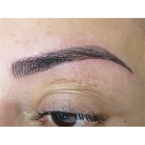 Perfilado de cejas microblading