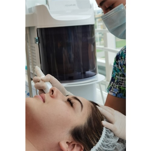 Limpieza facial aquapure